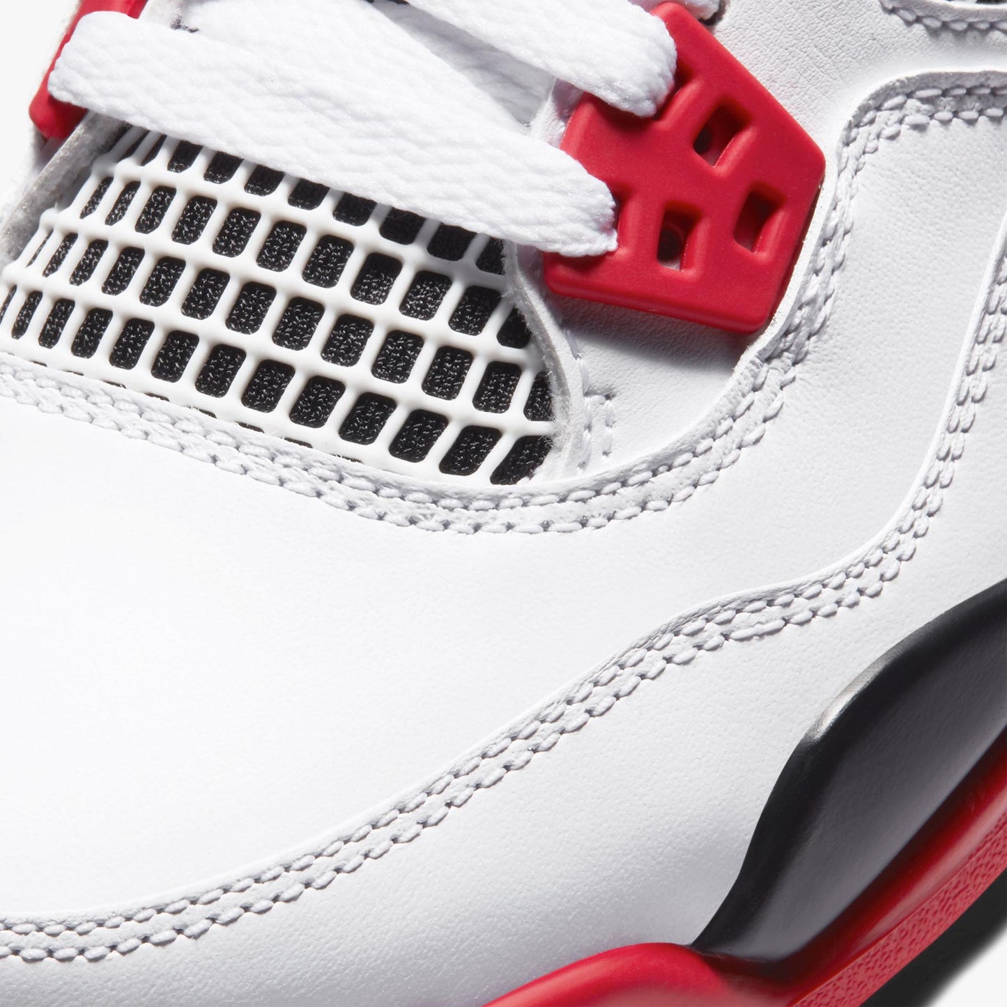 AIR JORDAN 4 RETRO OG GS 'FIRE RED'